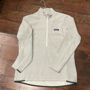 Nwot Patagonia Fleece 1/2 zip